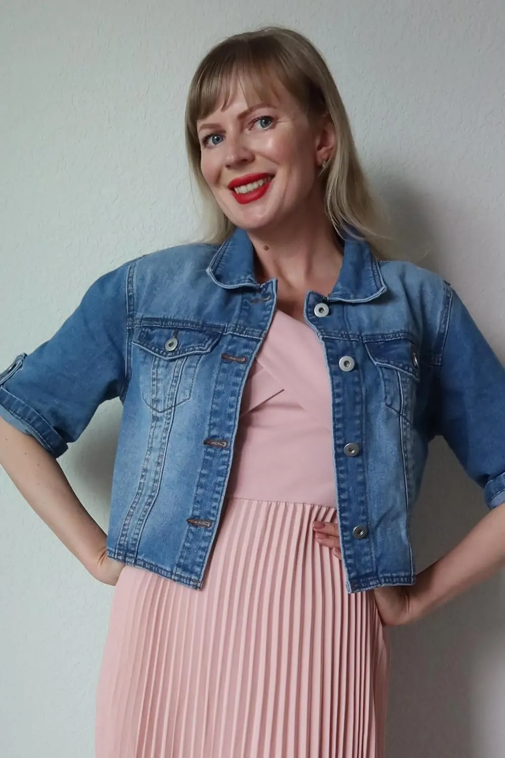 Dilgul Women's Denim Jacket Button Down Short Sleeve Cropped Jean Jacket Coat
