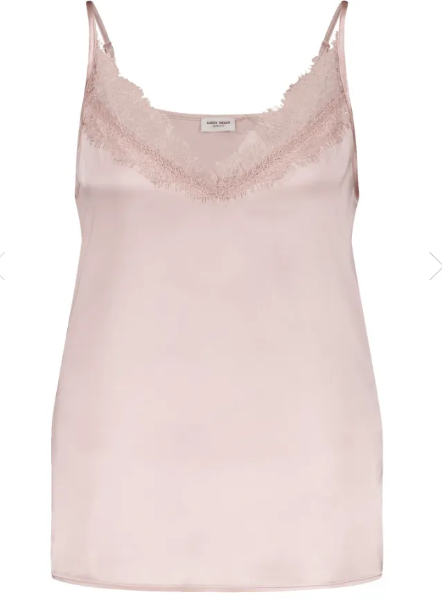 GERRY WEBER<BR>
Flowing Lace Cami Top<BR>
Cream<BR>