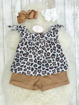 Leopard Top & Paperbag Shorts Outfit