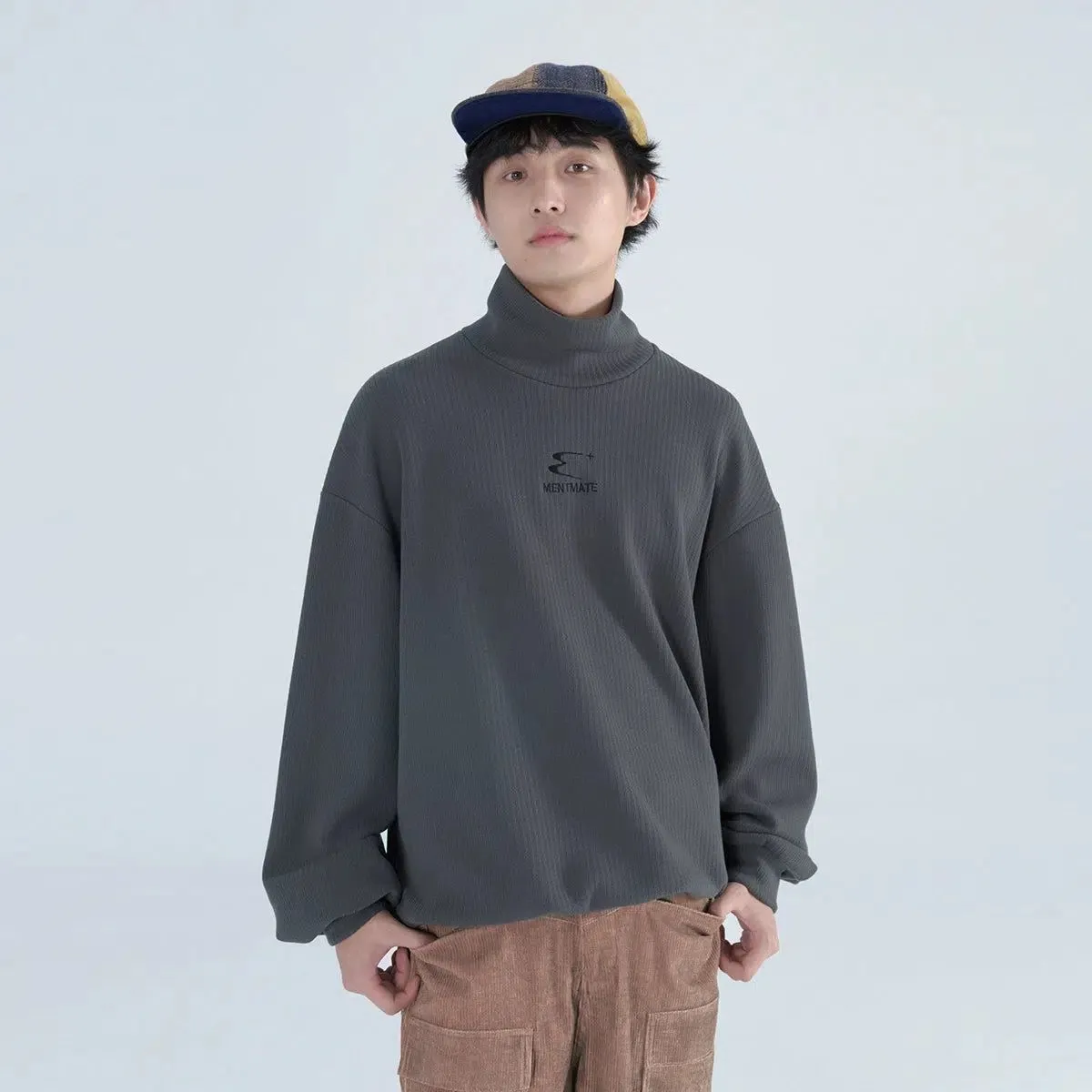 Relaxed Fit Mockneck Sweatshirt