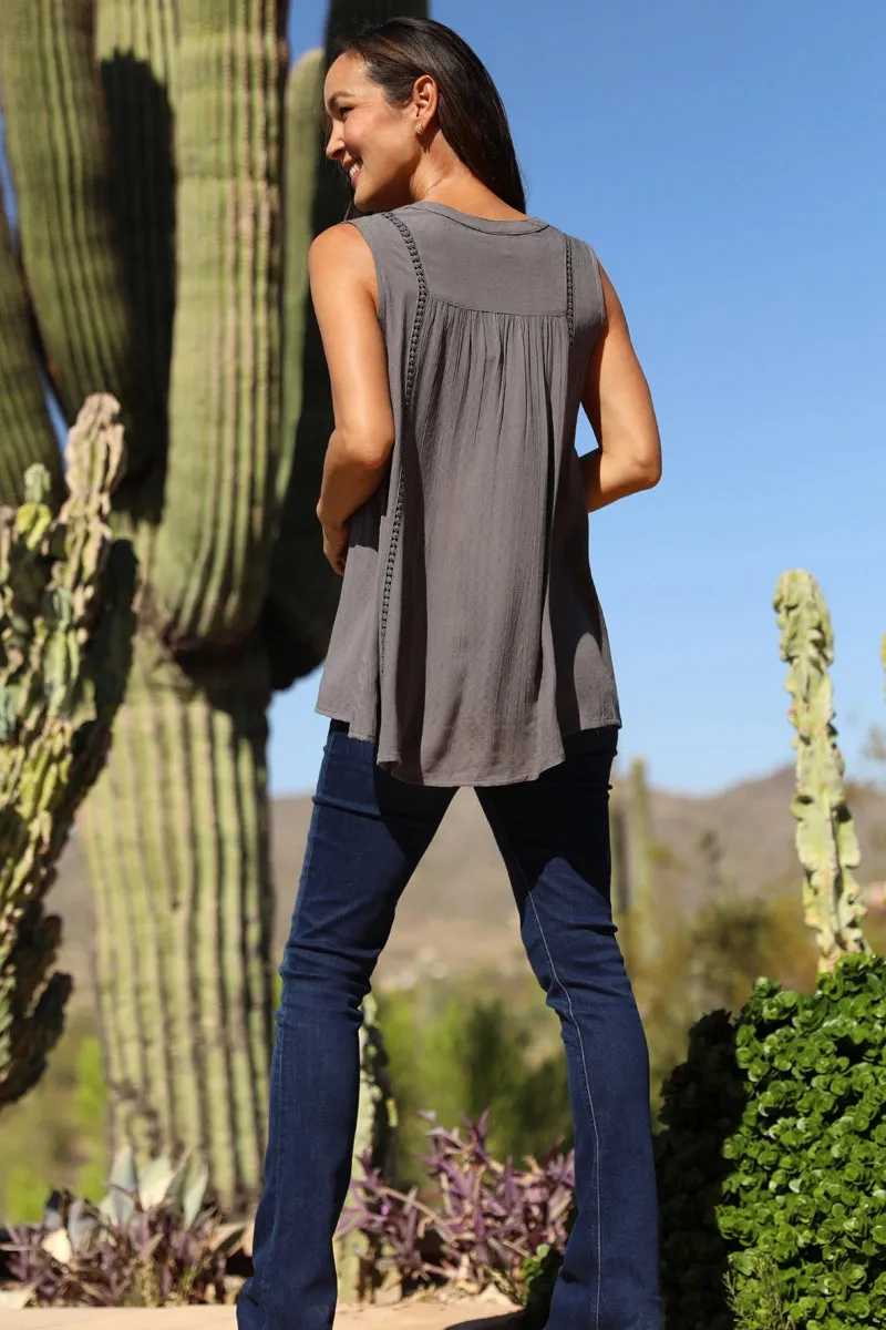 Textured High Low Flowy Sleeveless Blouse